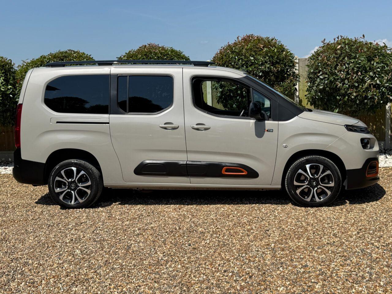 Citroen Berlingo view 10