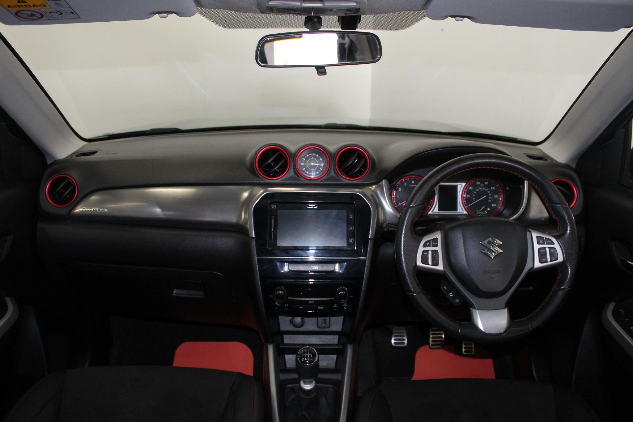 Suzuki Vitara view 29