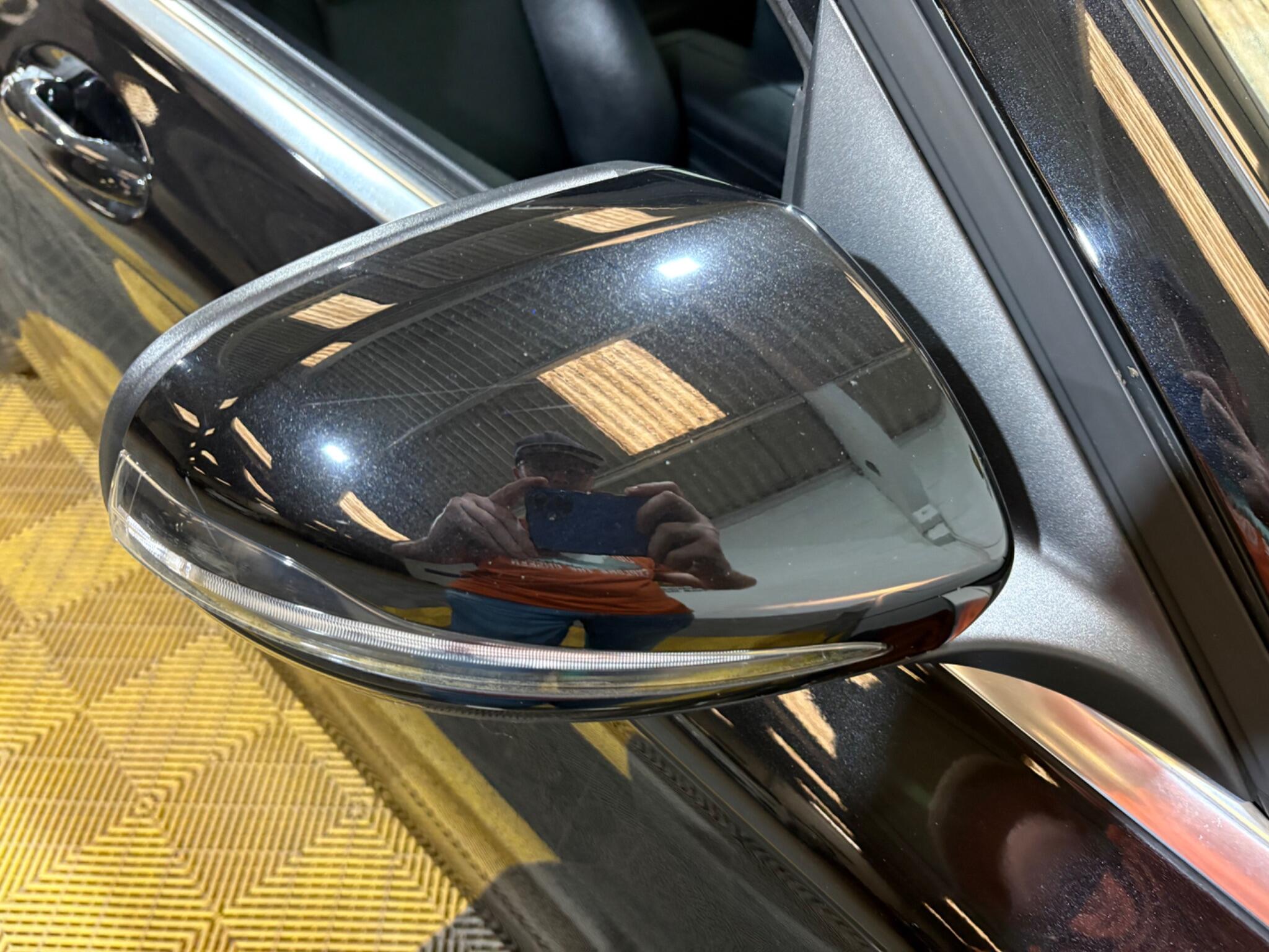 Mercedes-Benz C Class view 82