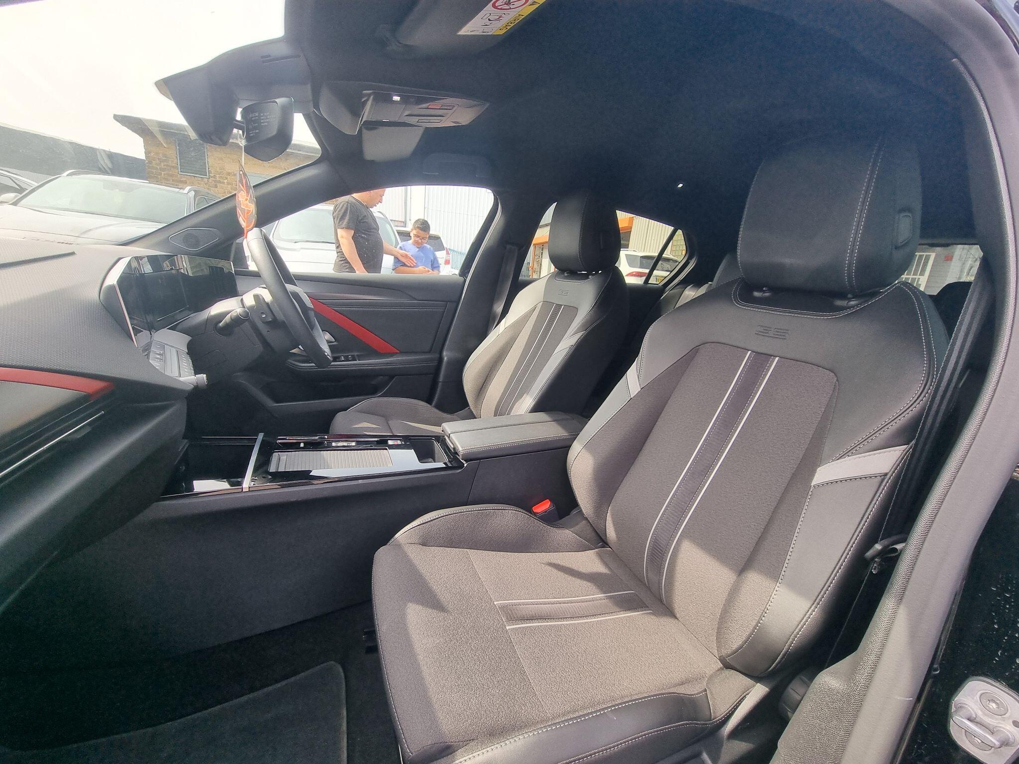 Vauxhall Astra view 27