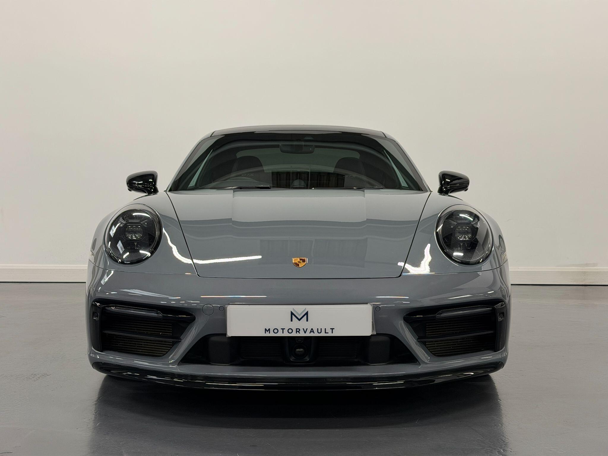 Porsche 911 view 2