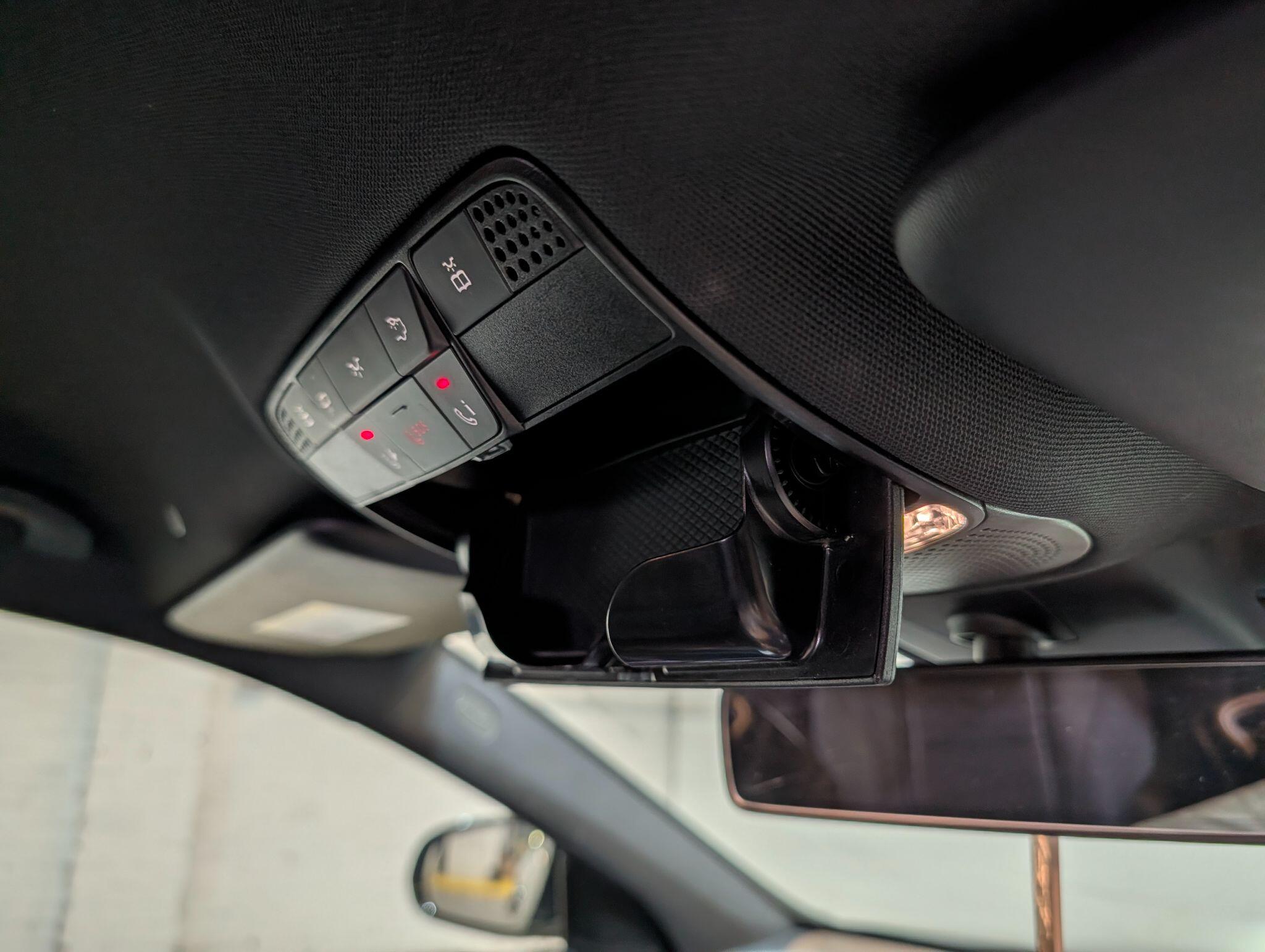 Mercedes-Benz E-Class view 75