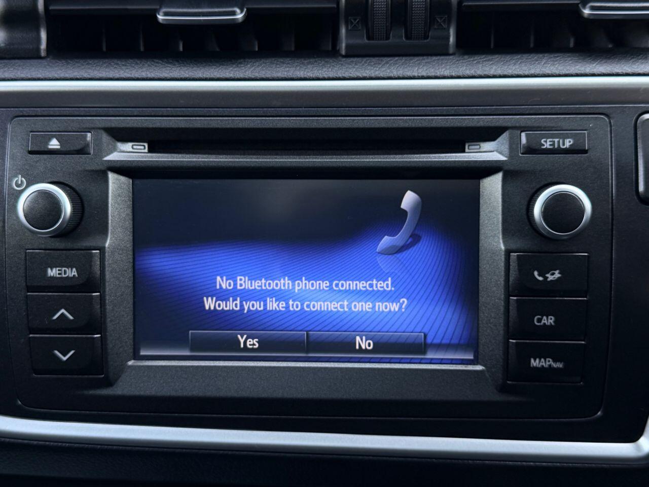 Toyota Auris view 45