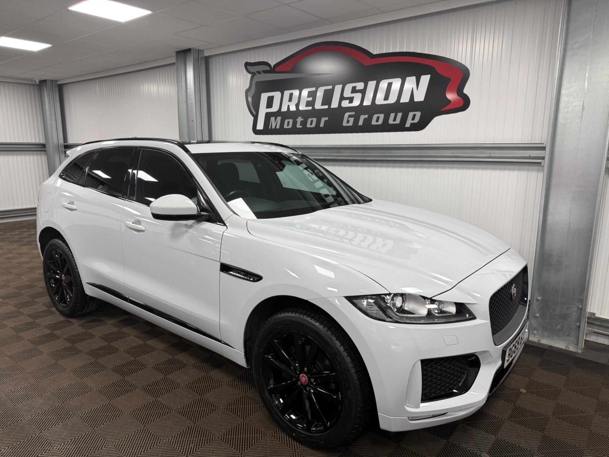 Jaguar F-Pace view 3