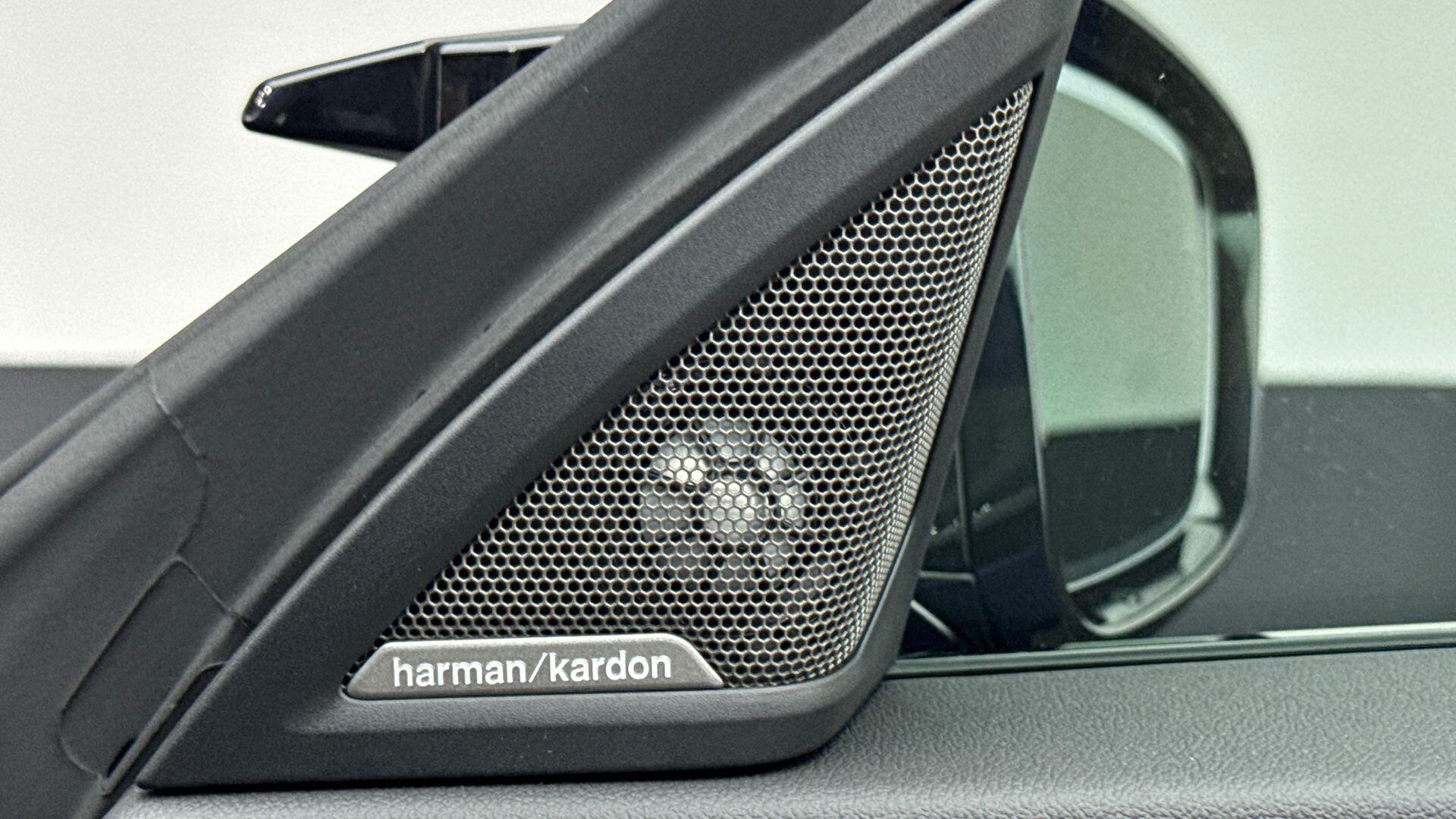 BMW 2 Series view 23