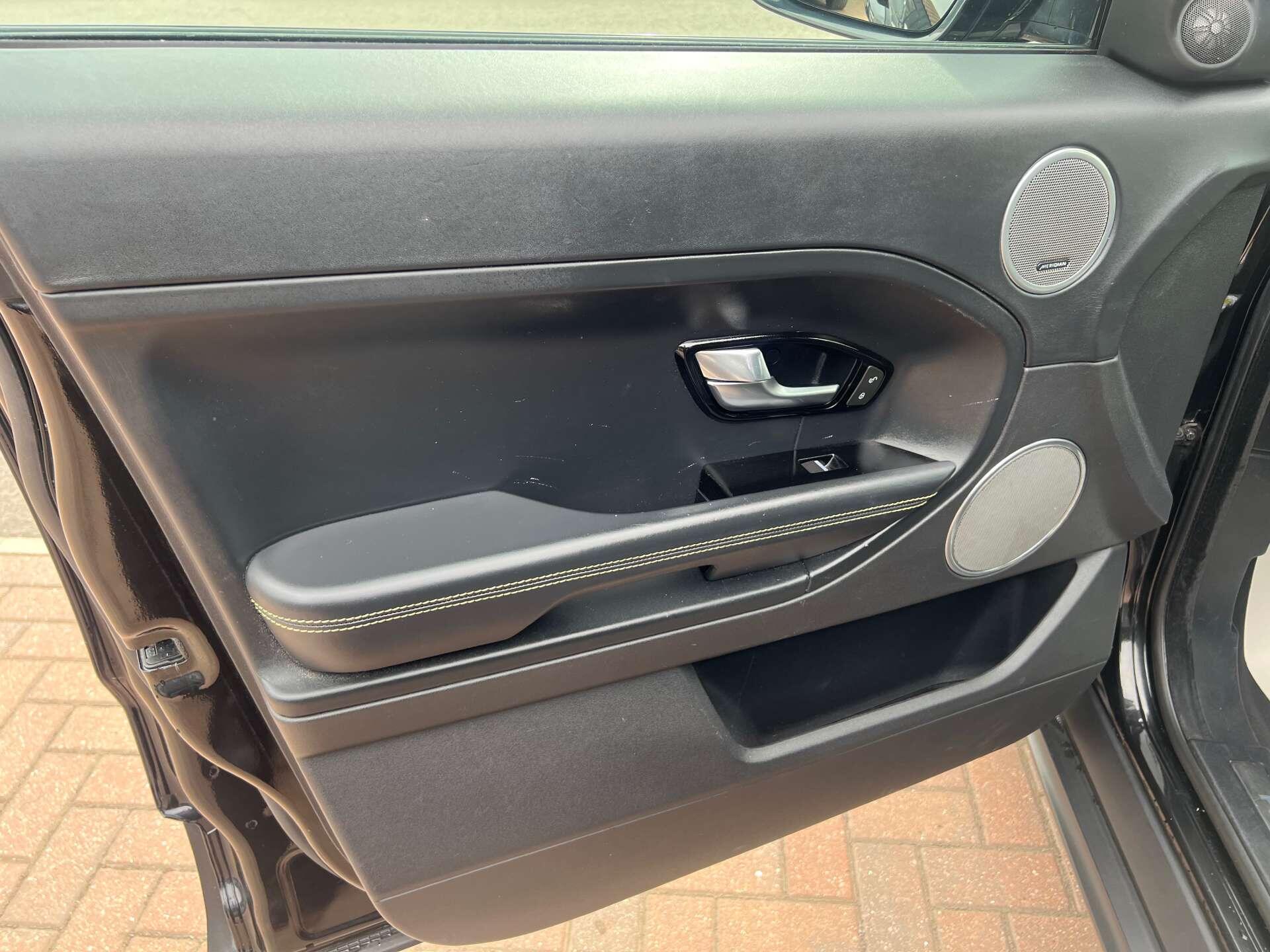 Land Rover Range Rover Evoque view 47