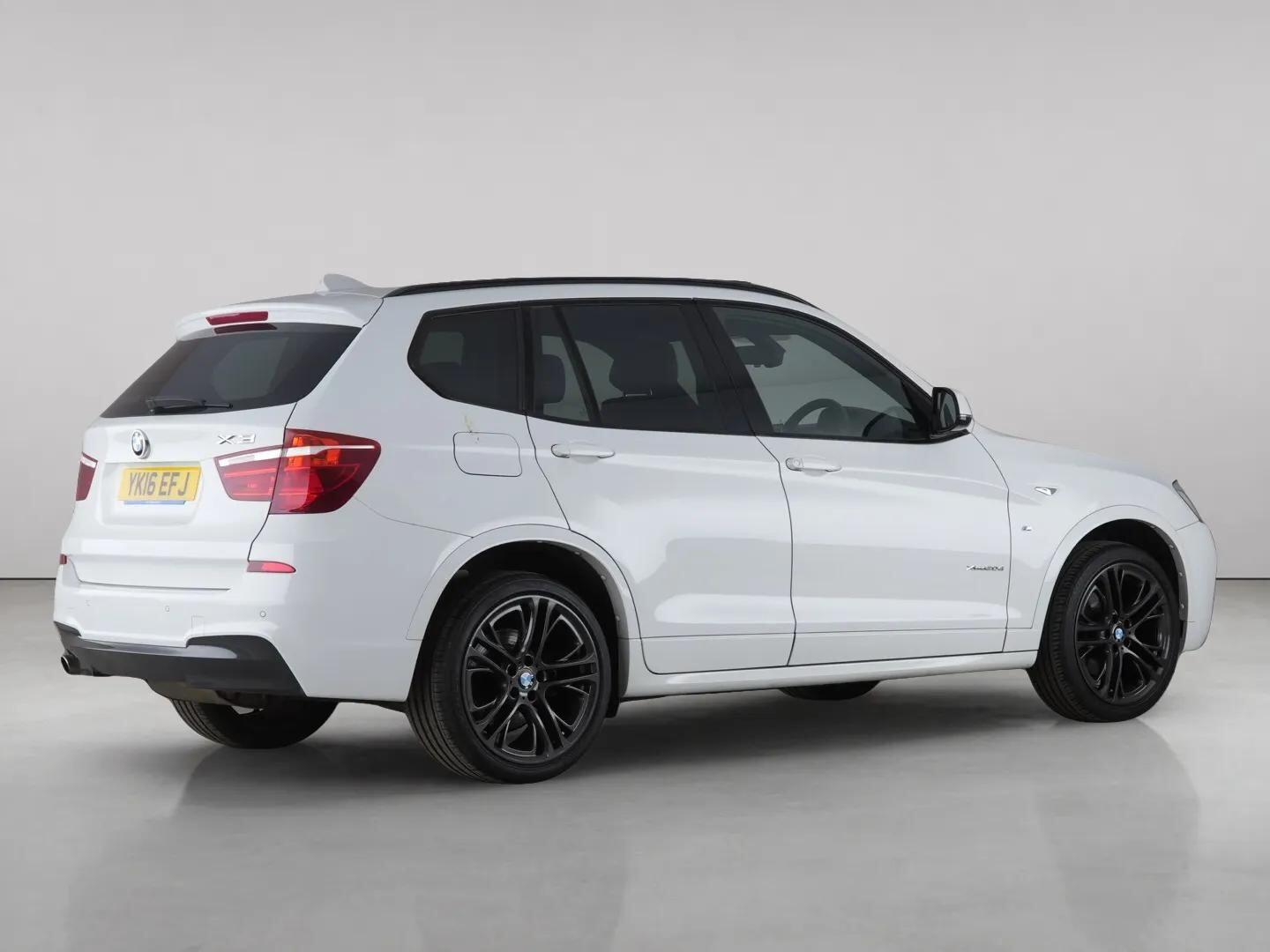 BMW X3 view 6