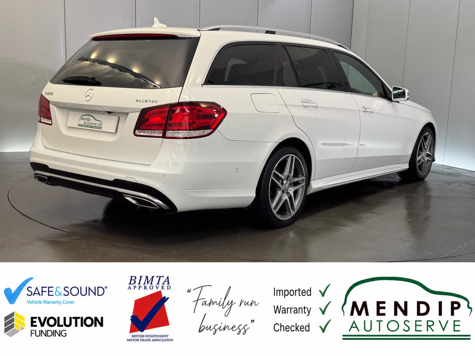 Mercedes-Benz E Class view 26