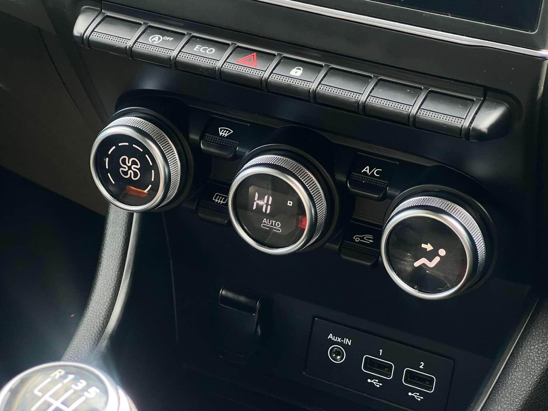 Renault Captur view 32