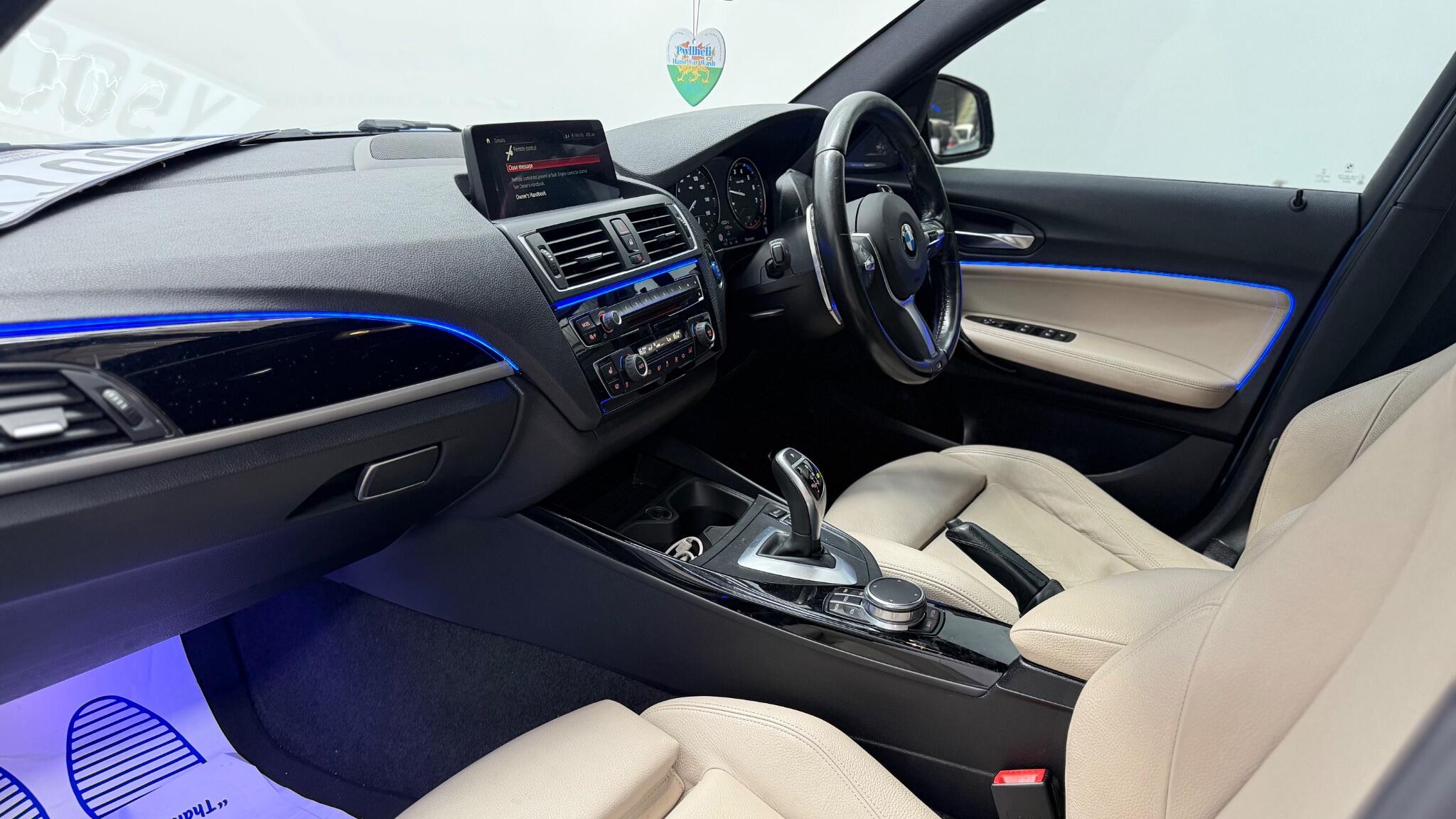 BMW 1 Series view 23