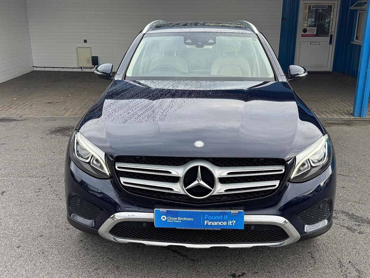 Mercedes-Benz GLC view 2
