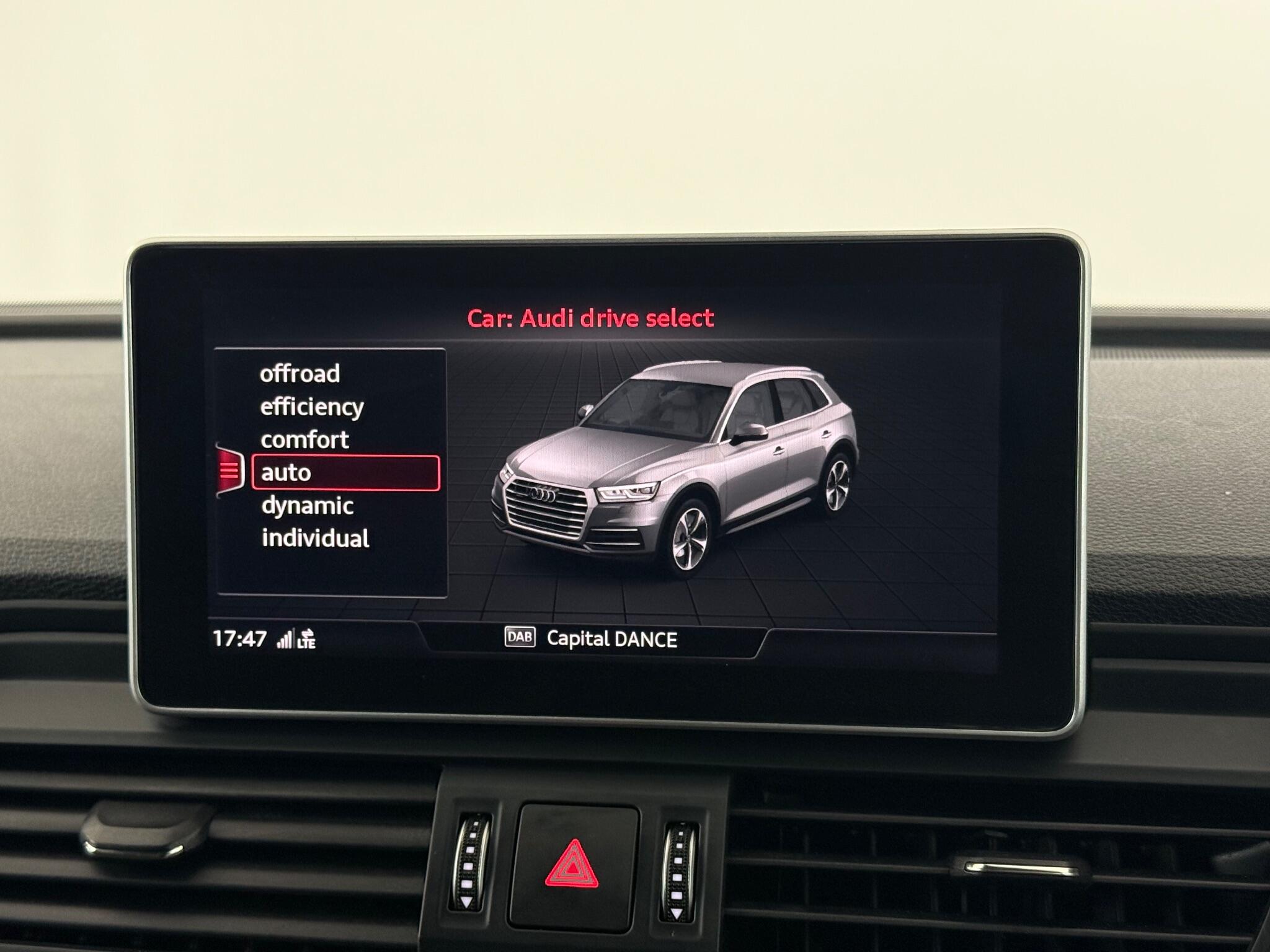 Audi Q5 view 28