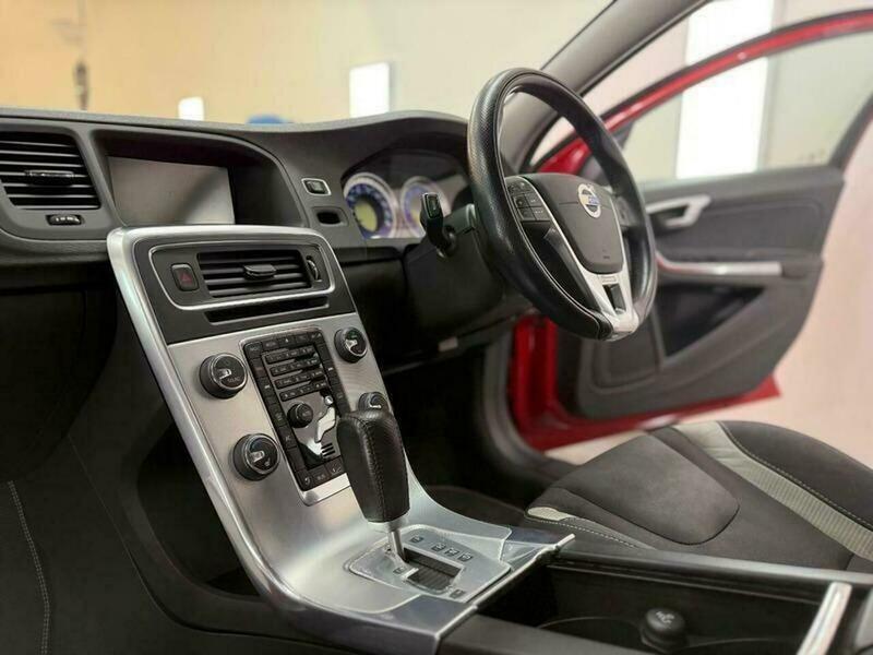 2011 Volvo V60 image 21
