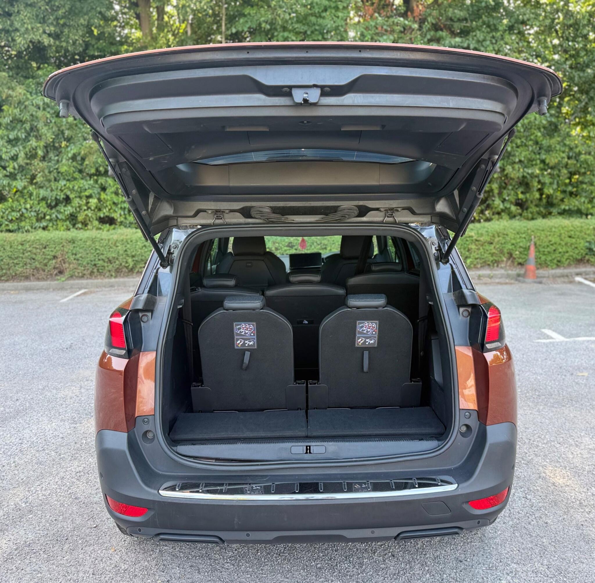Peugeot 5008 view 29