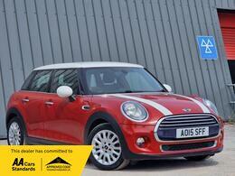 2015 MINI Hatch image 1