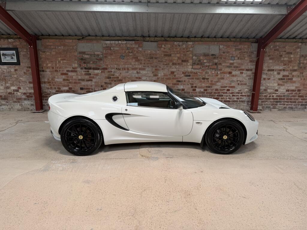 Lotus Elise view 13