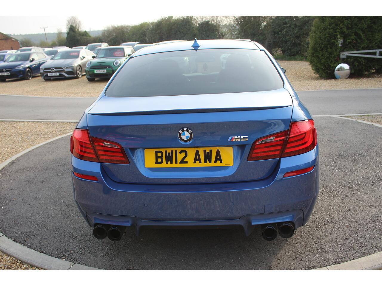 BMW M5 view 11