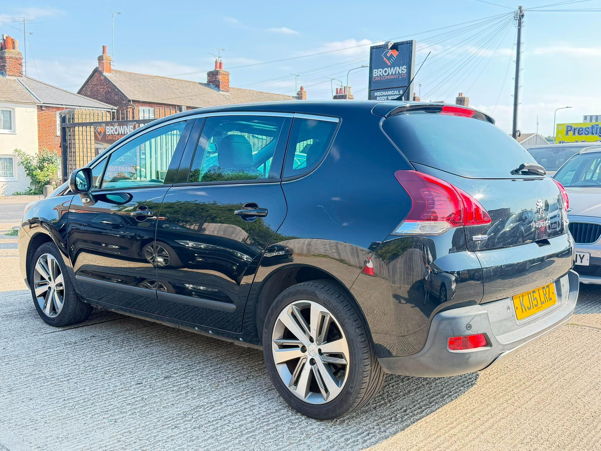 Peugeot 3008 view 5