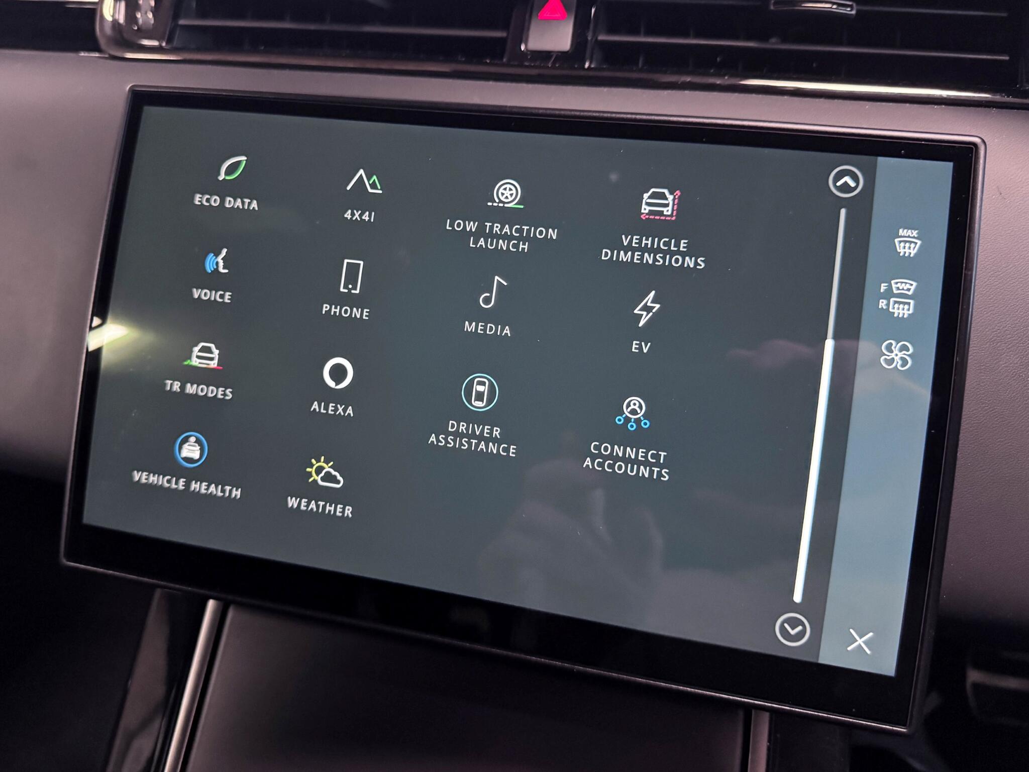 Land Rover Range Rover Evoque view 39