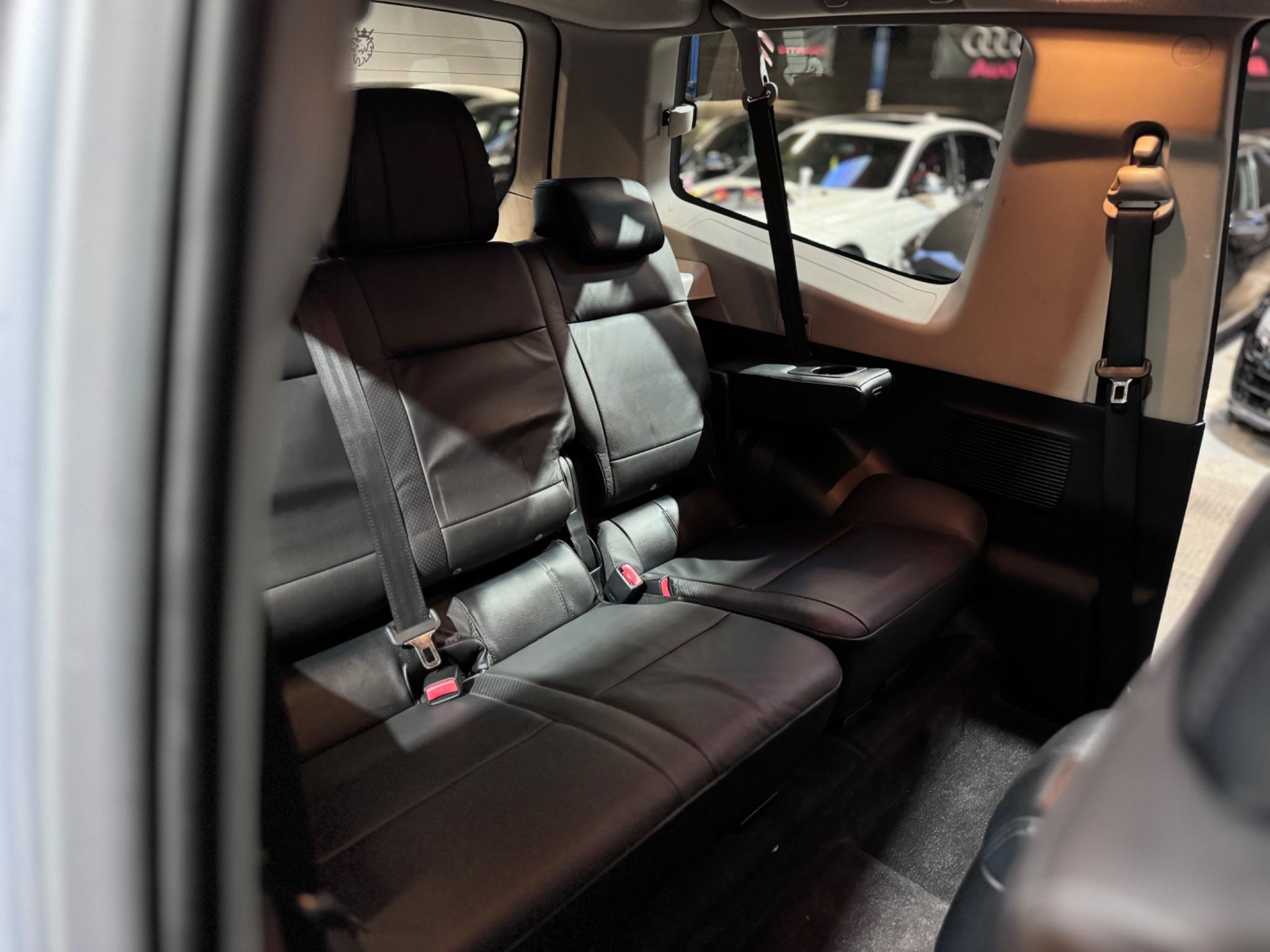 Mitsubishi Shogun view 50