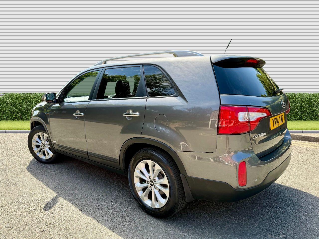 Kia Sorento view 8