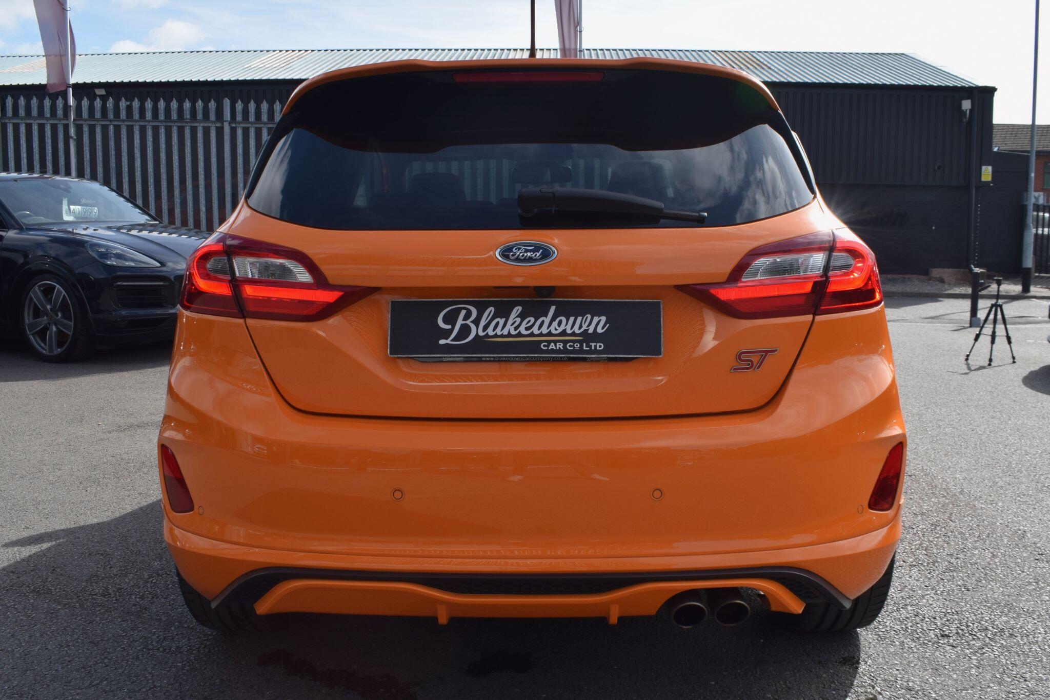 Ford Fiesta view 6