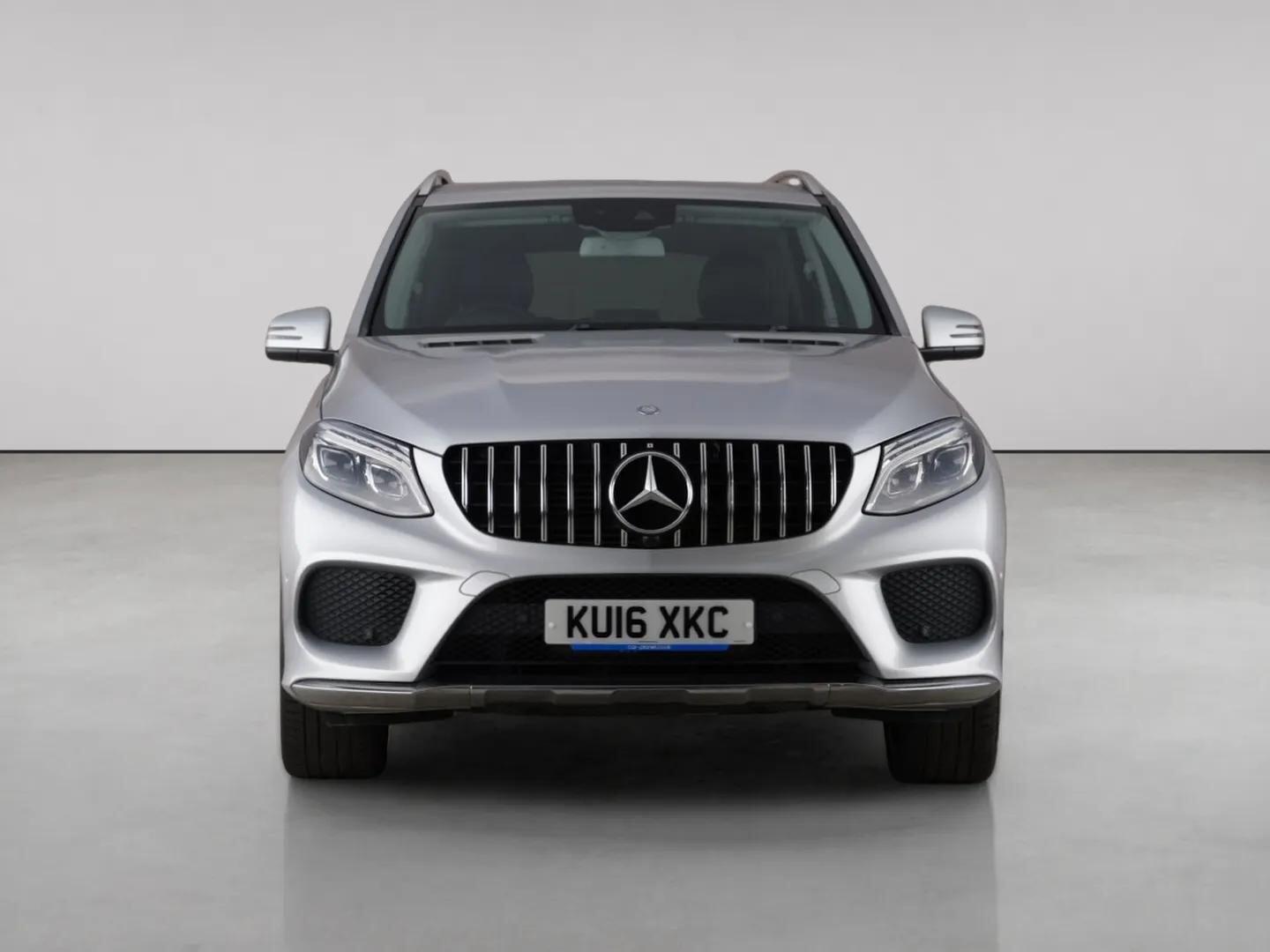 Mercedes-Benz GLE view 5
