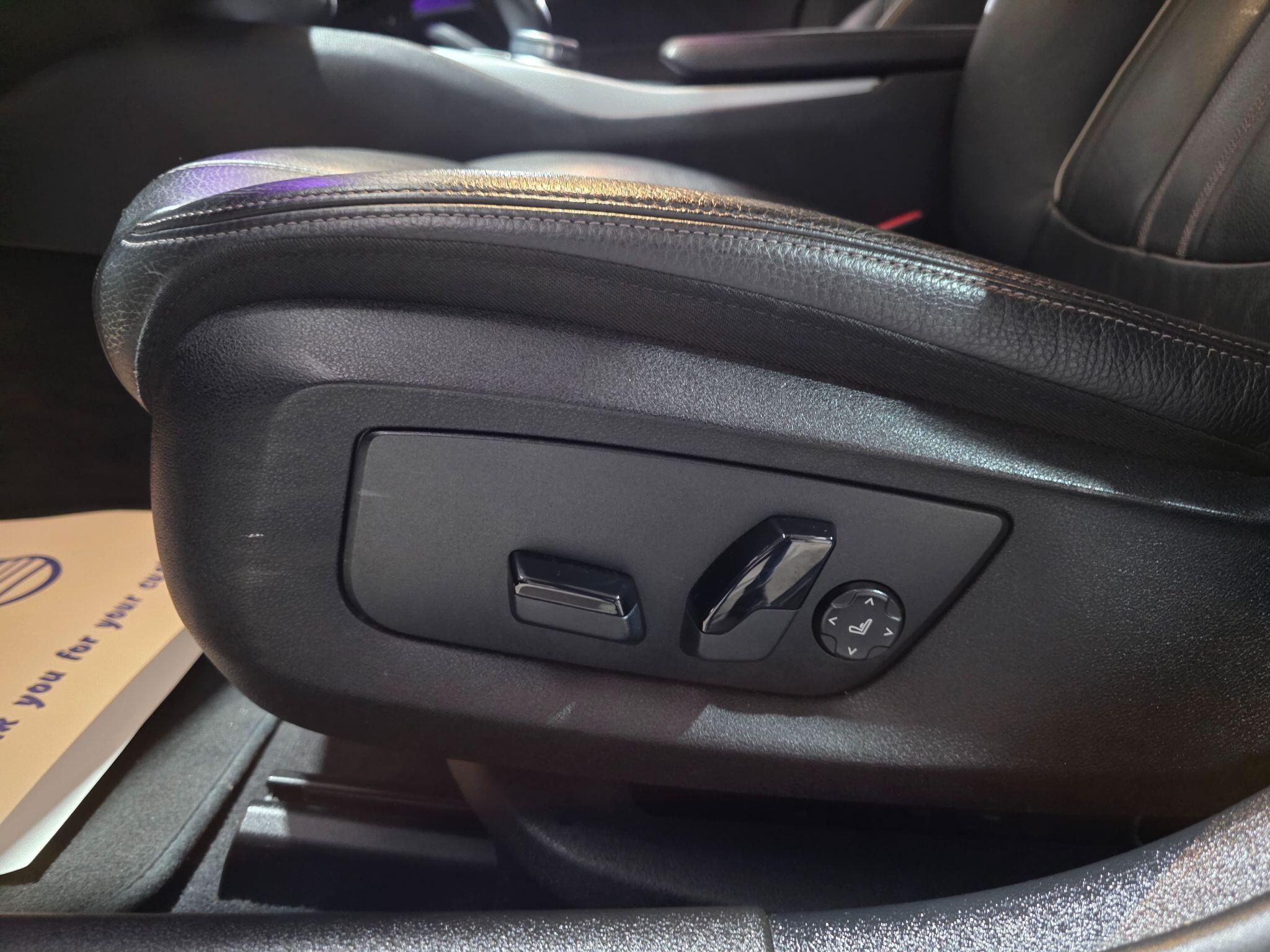 BMW 5 Series view 30