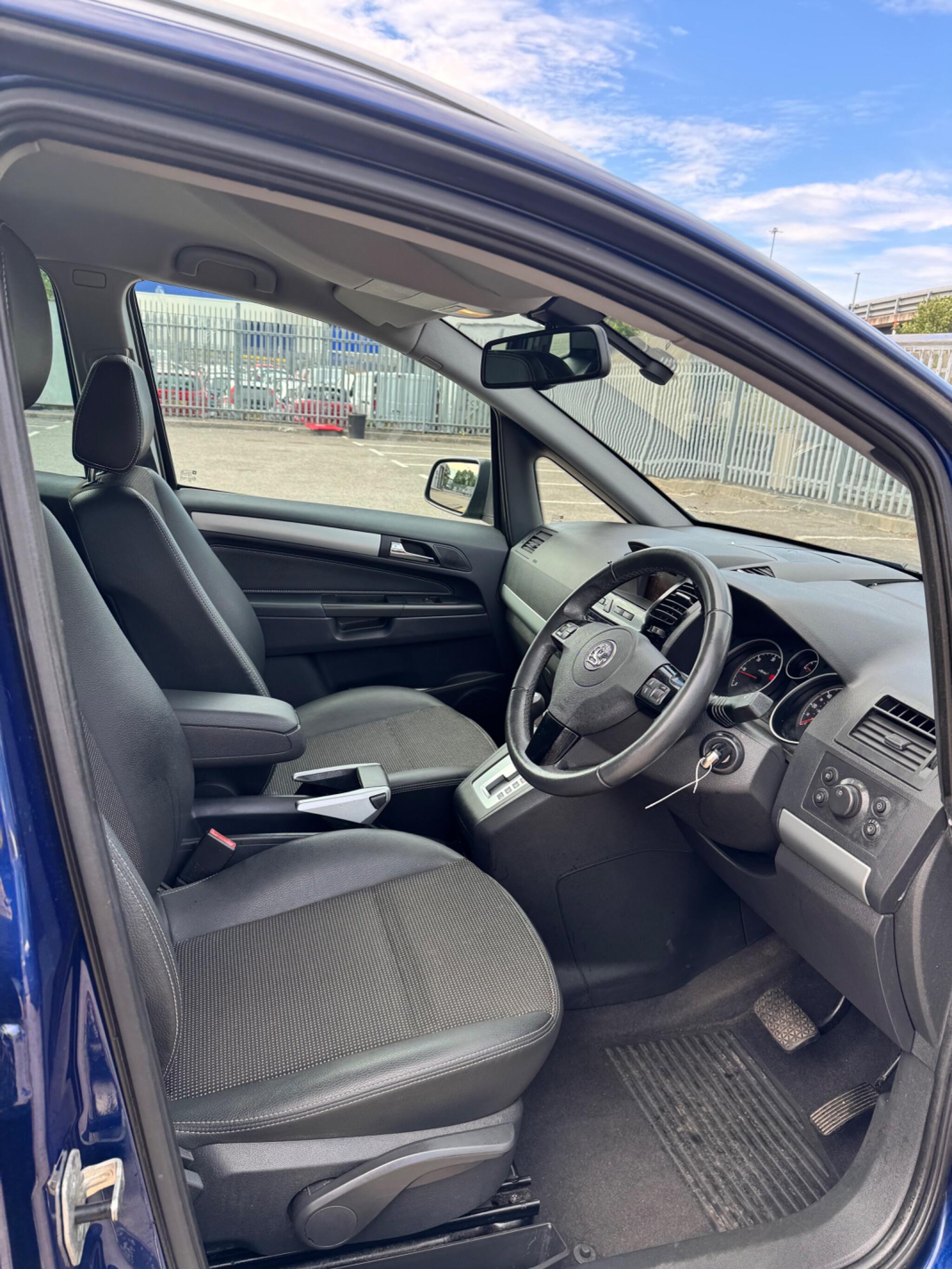 Vauxhall Zafira view 26