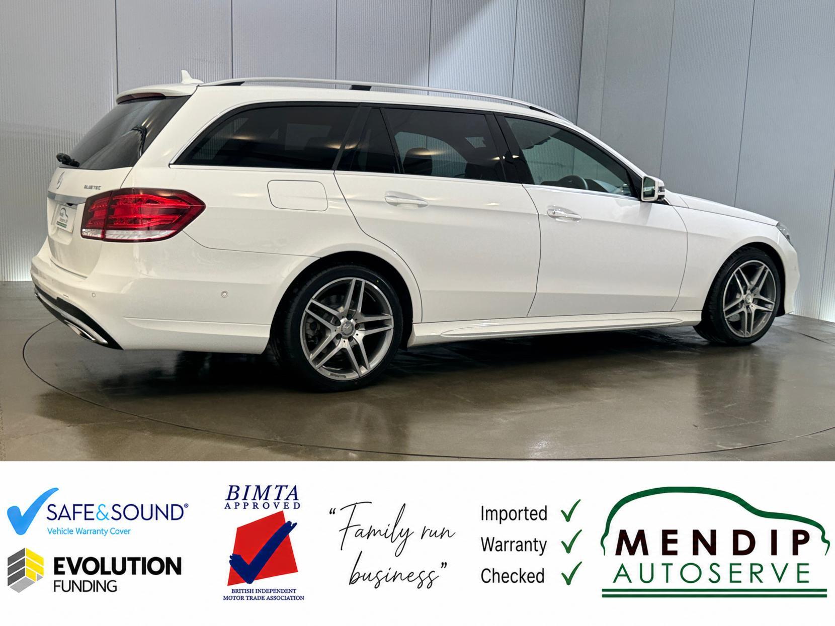Mercedes-Benz E Class view 29