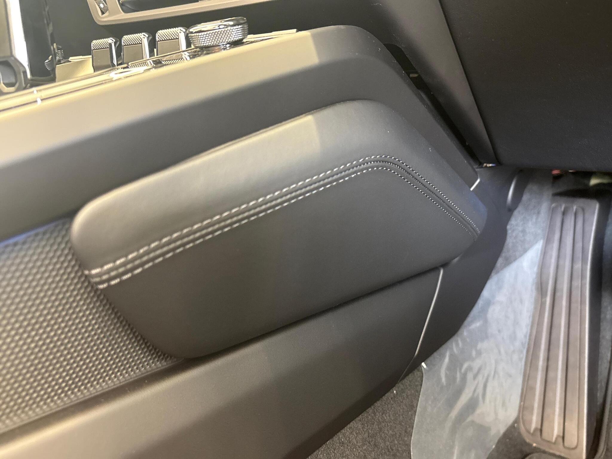 Porsche 911 view 46