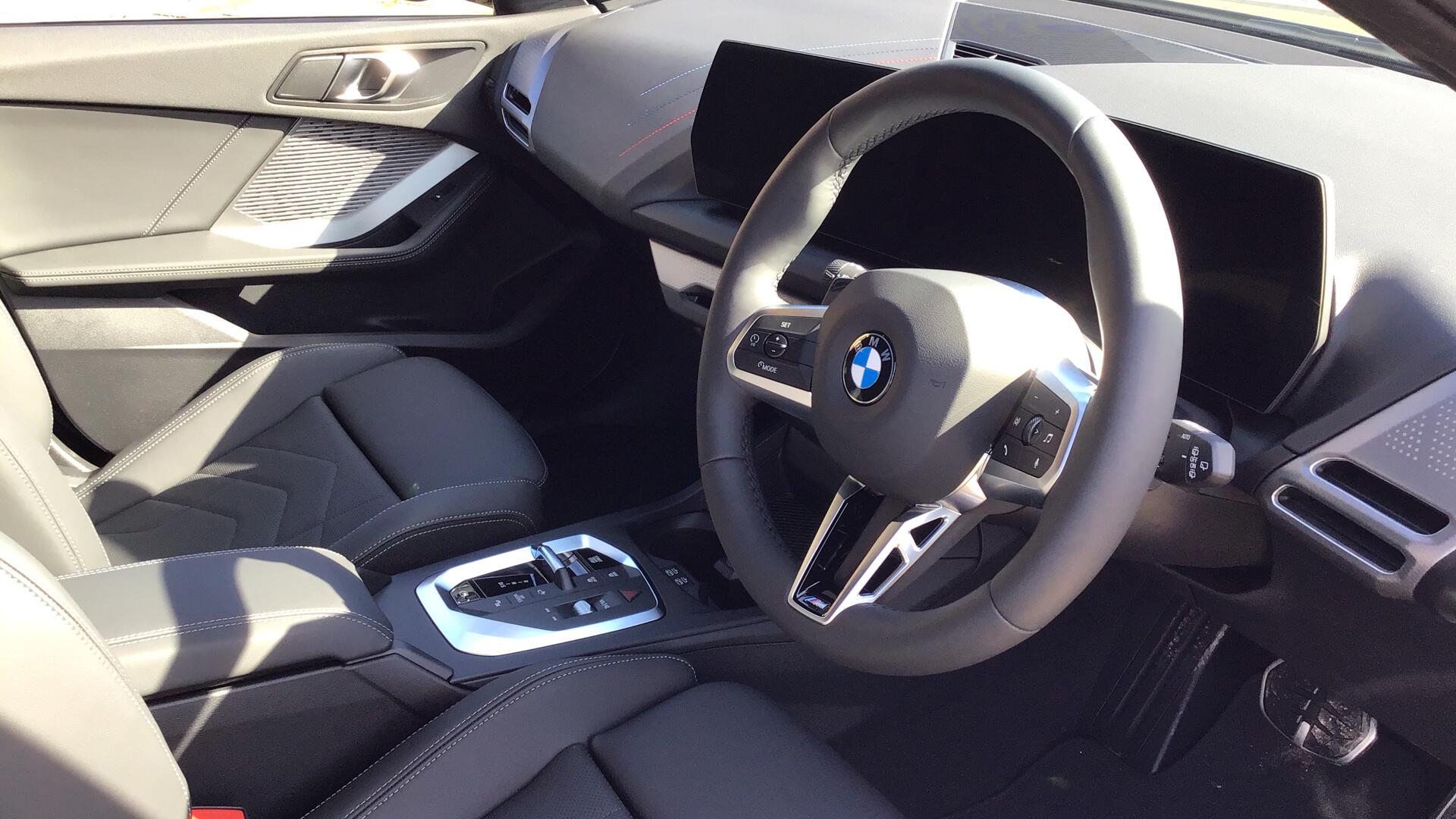 BMW 1 Series view 6
