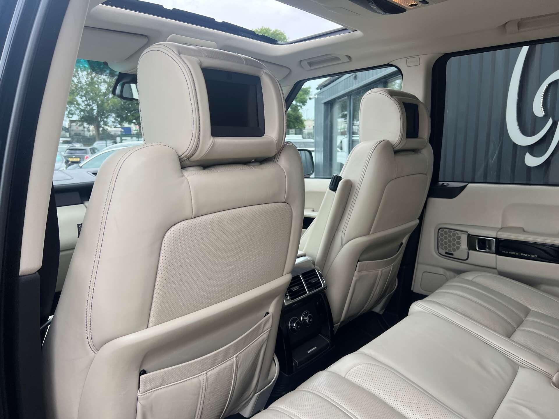 Land Rover Range Rover view 40