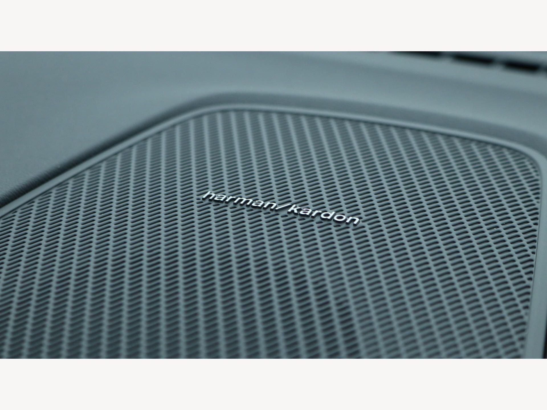 Volvo XC60 view 26