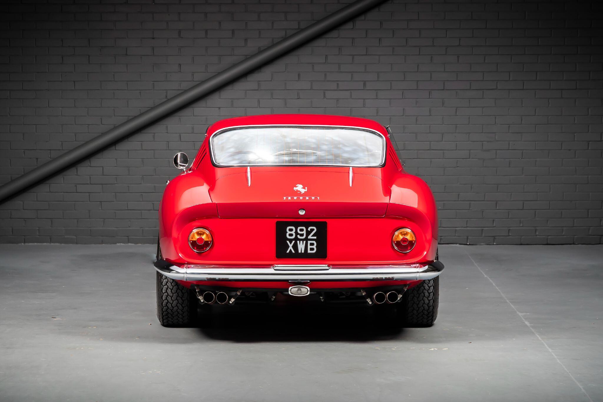 Ferrari 275 view 8