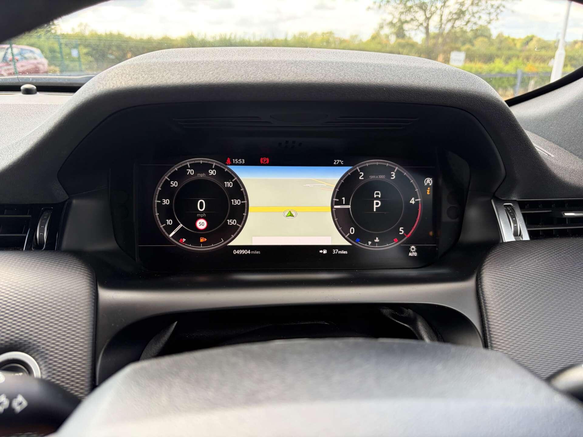 Land Rover Discovery Sport view 42