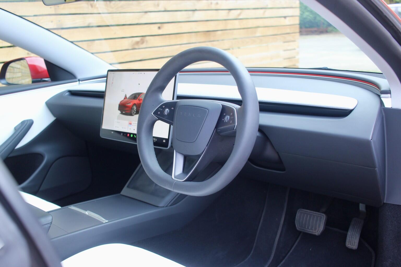 Tesla Model 3 view 4
