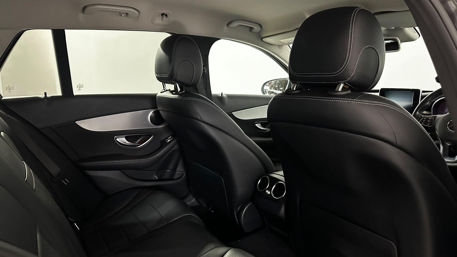 Mercedes-Benz C Class view 21