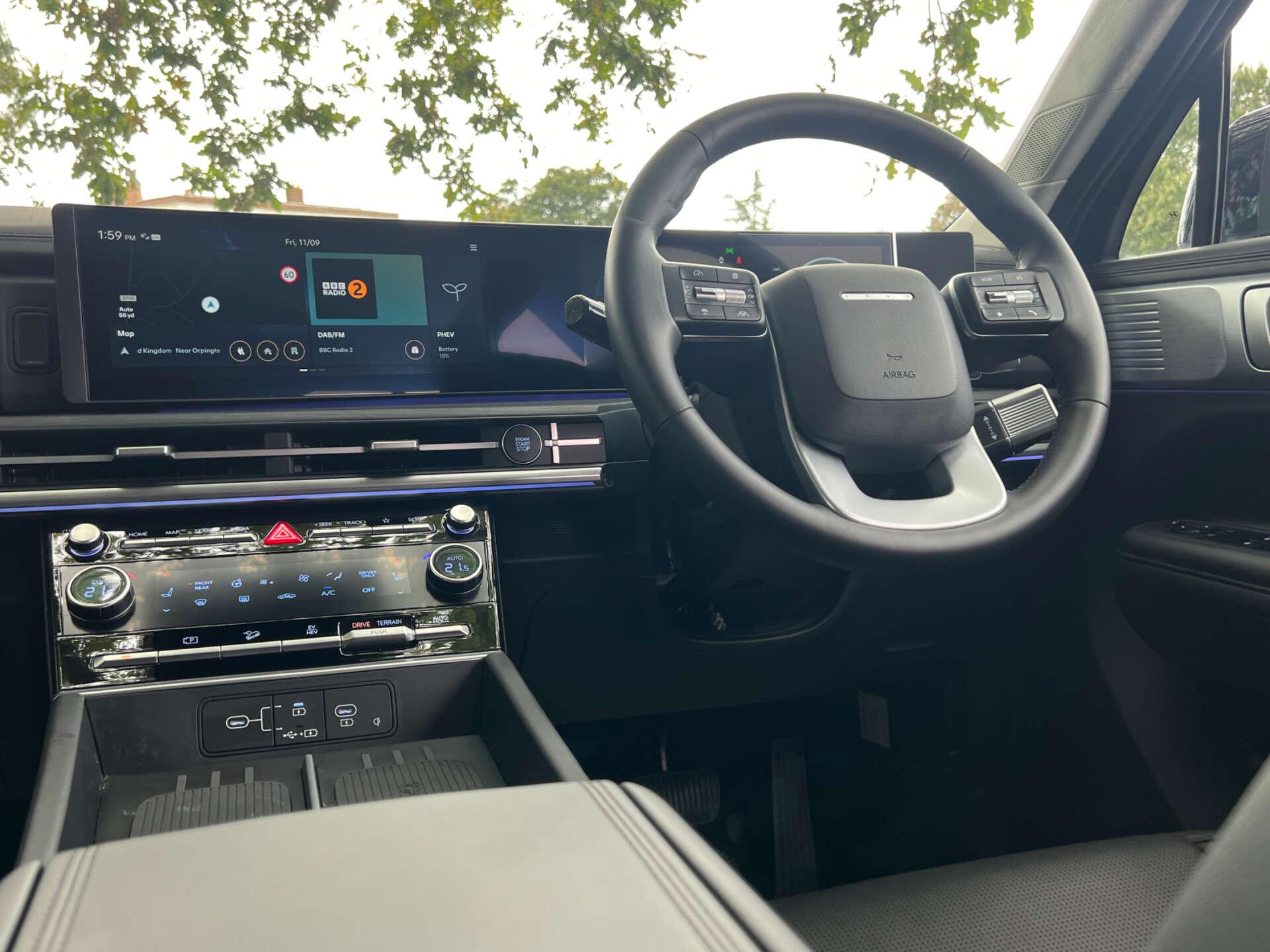 Hyundai Santa Fe view 4