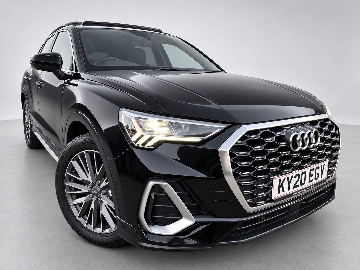 Audi Q3 view 4