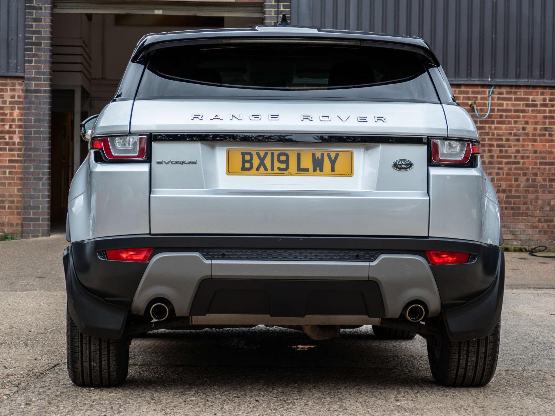 Land Rover Range Rover Evoque view 17
