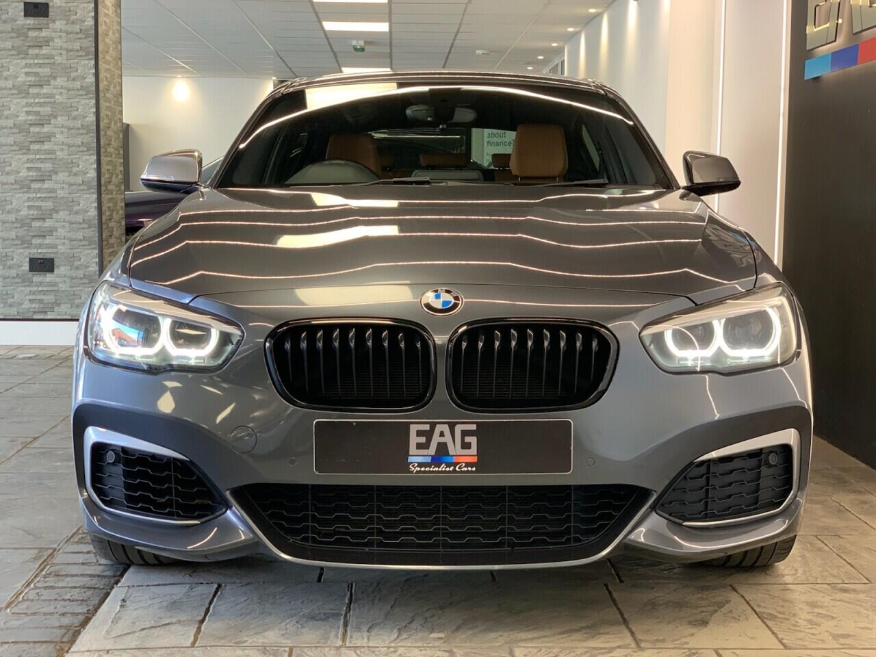 BMW 1 Series view 6