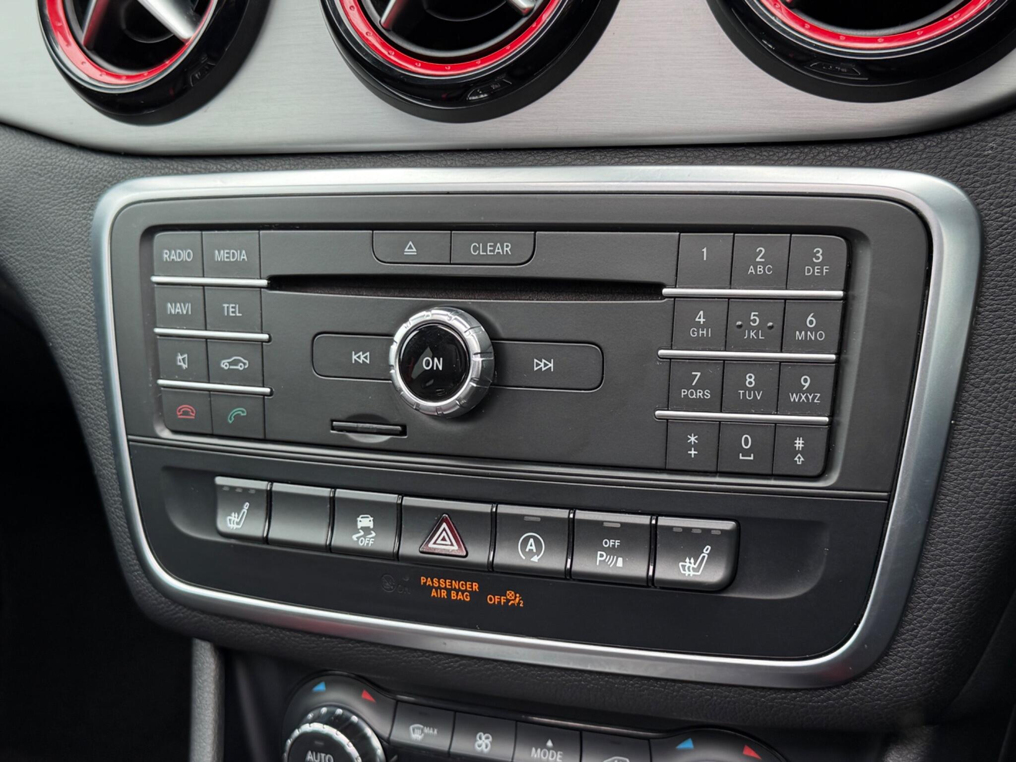 Mercedes-Benz Cla view 36