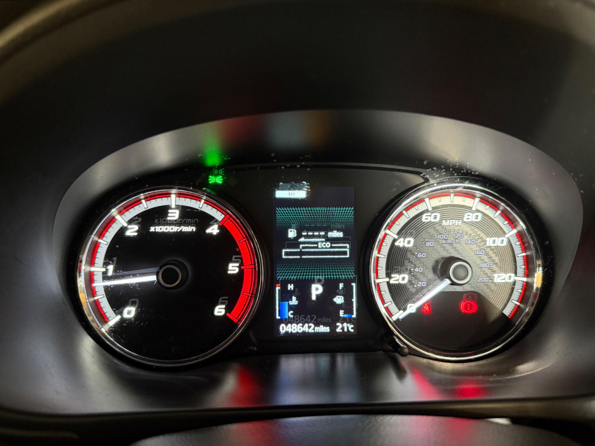 Mitsubishi L200 view 20