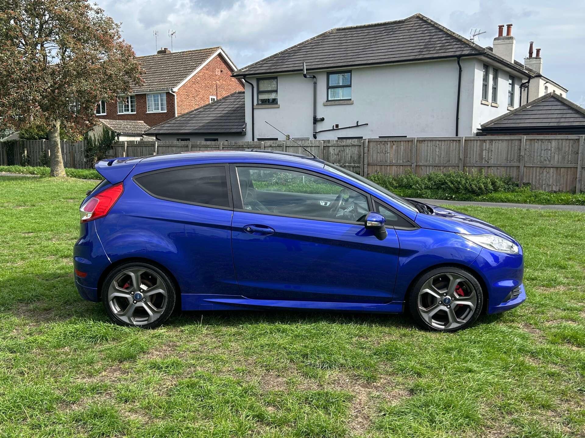 Ford Fiesta view 4