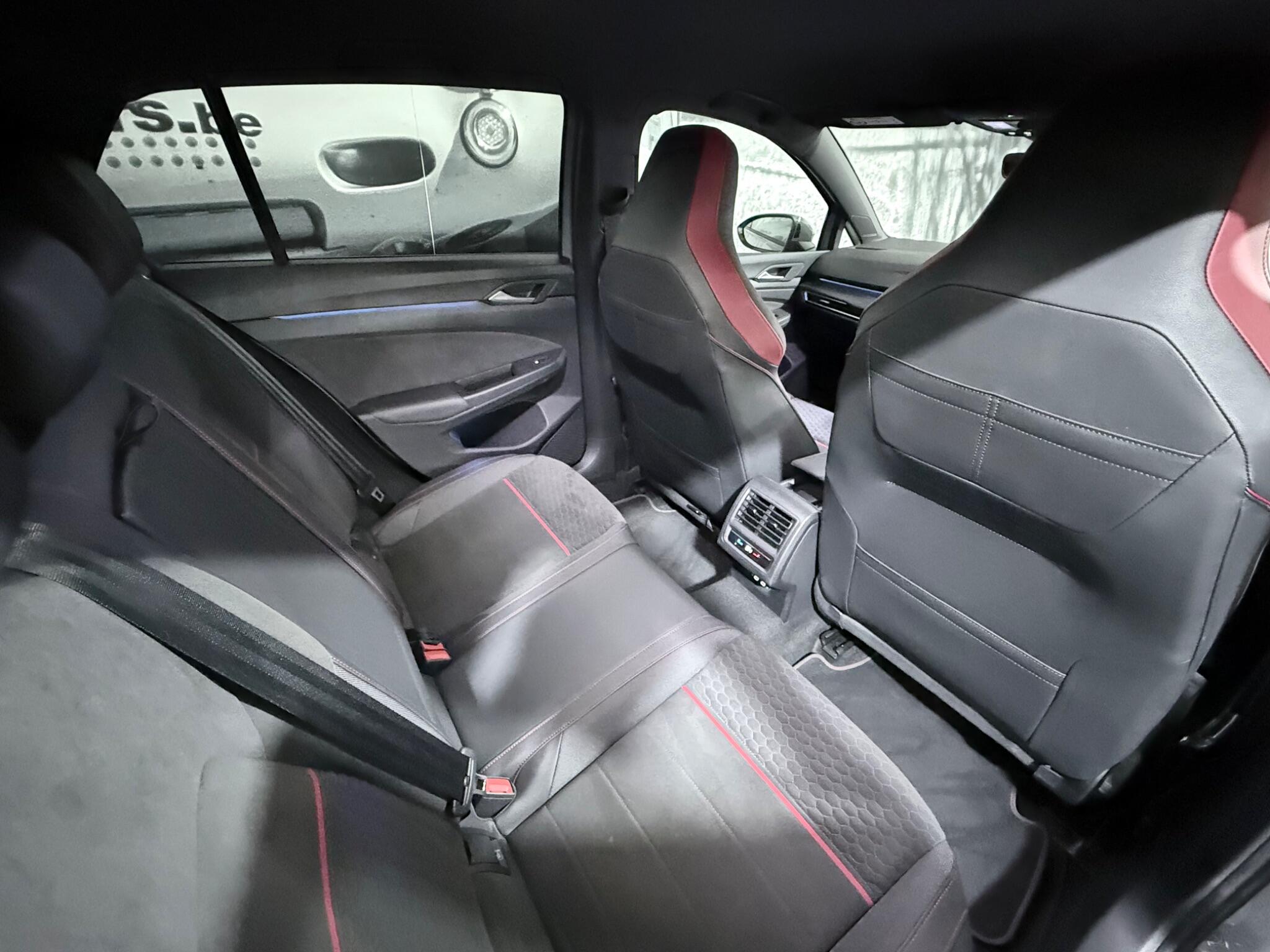 Volkswagen Golf view 12