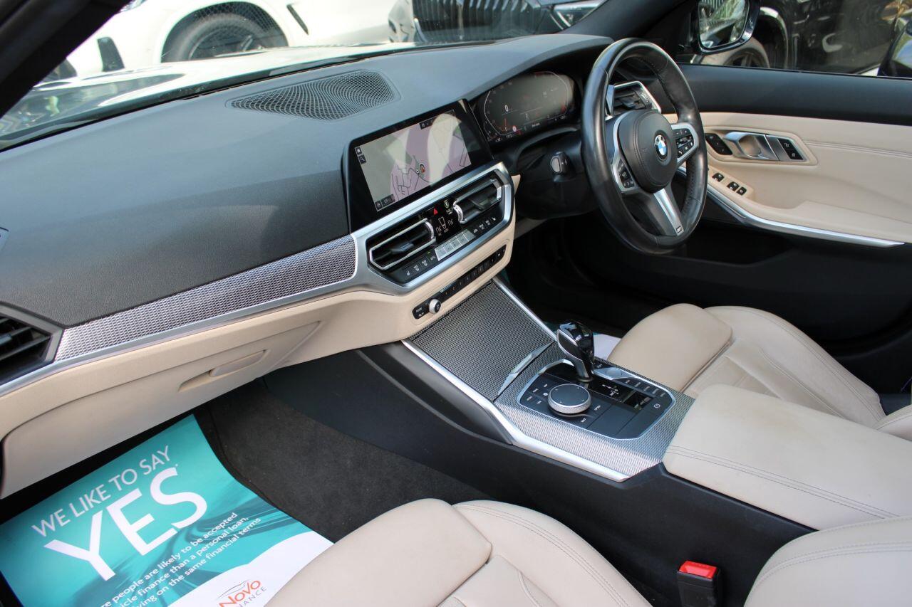 BMW 3 Series view 13