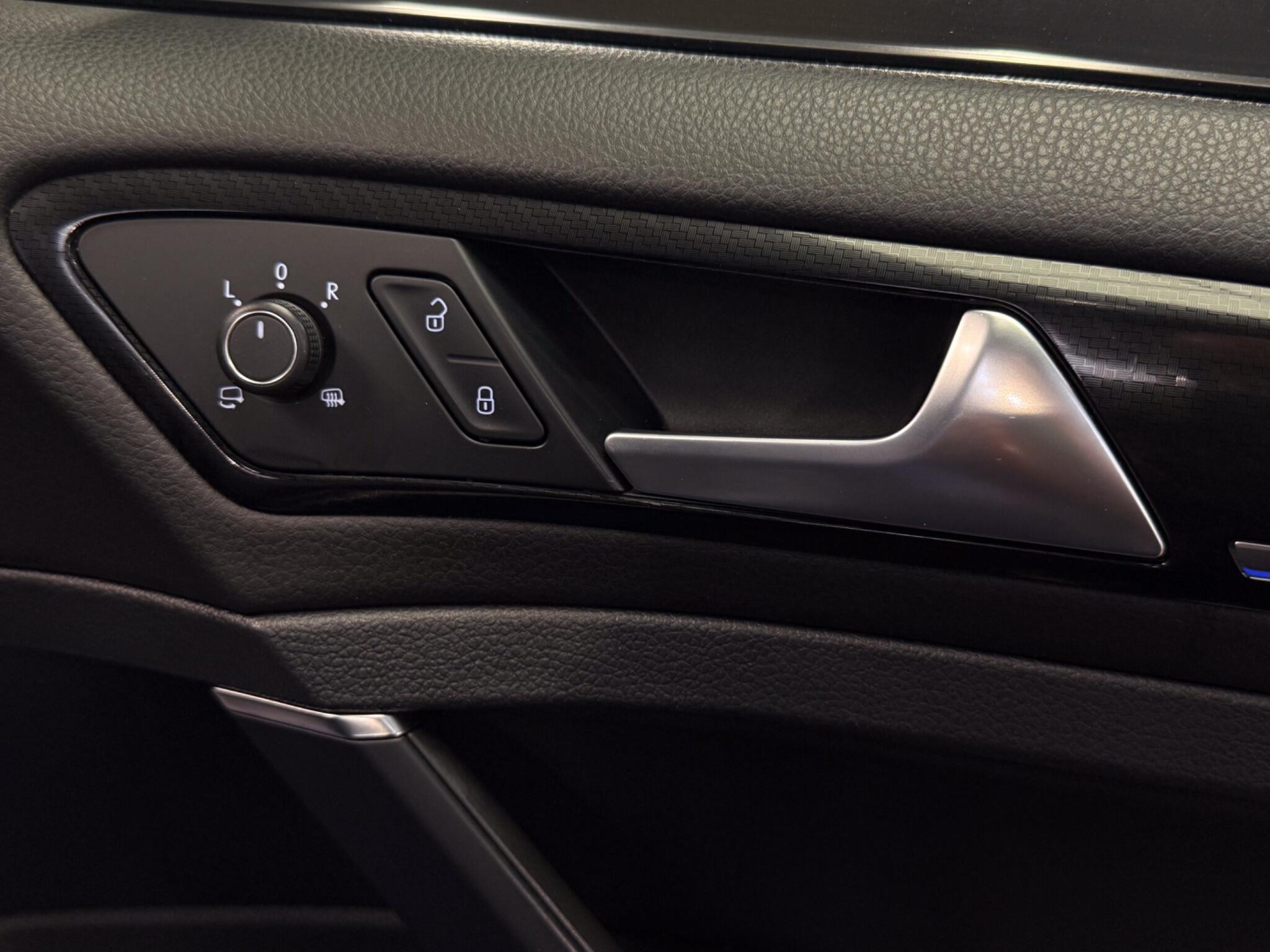 Volkswagen Golf view 45