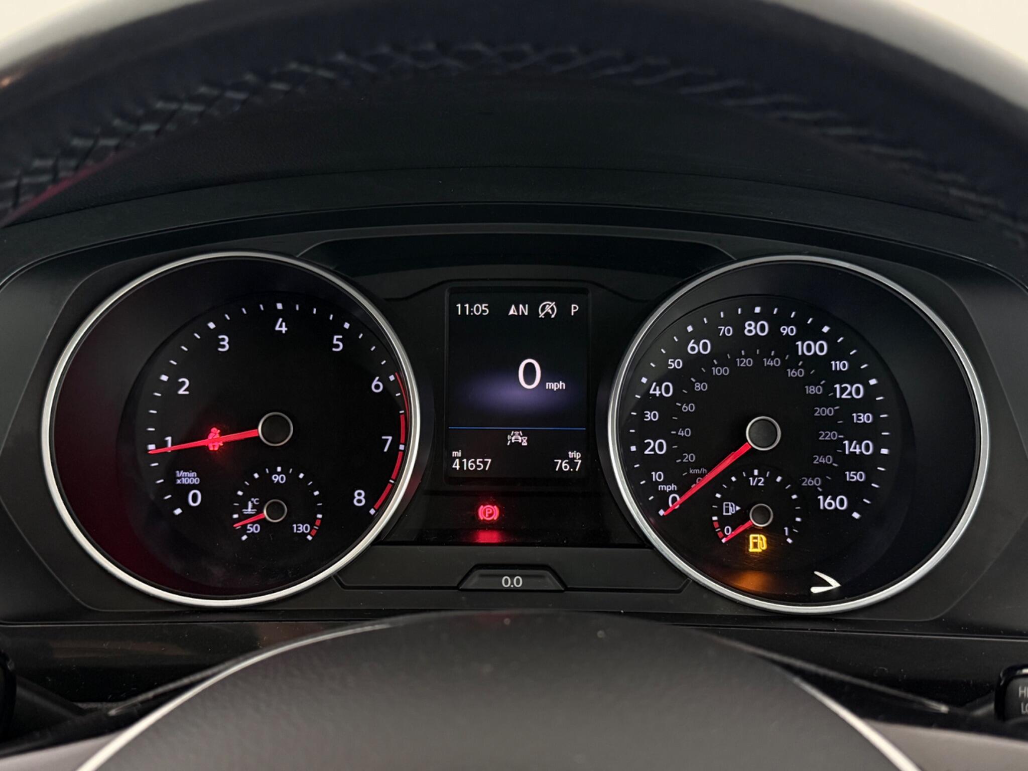 Volkswagen Tiguan view 14