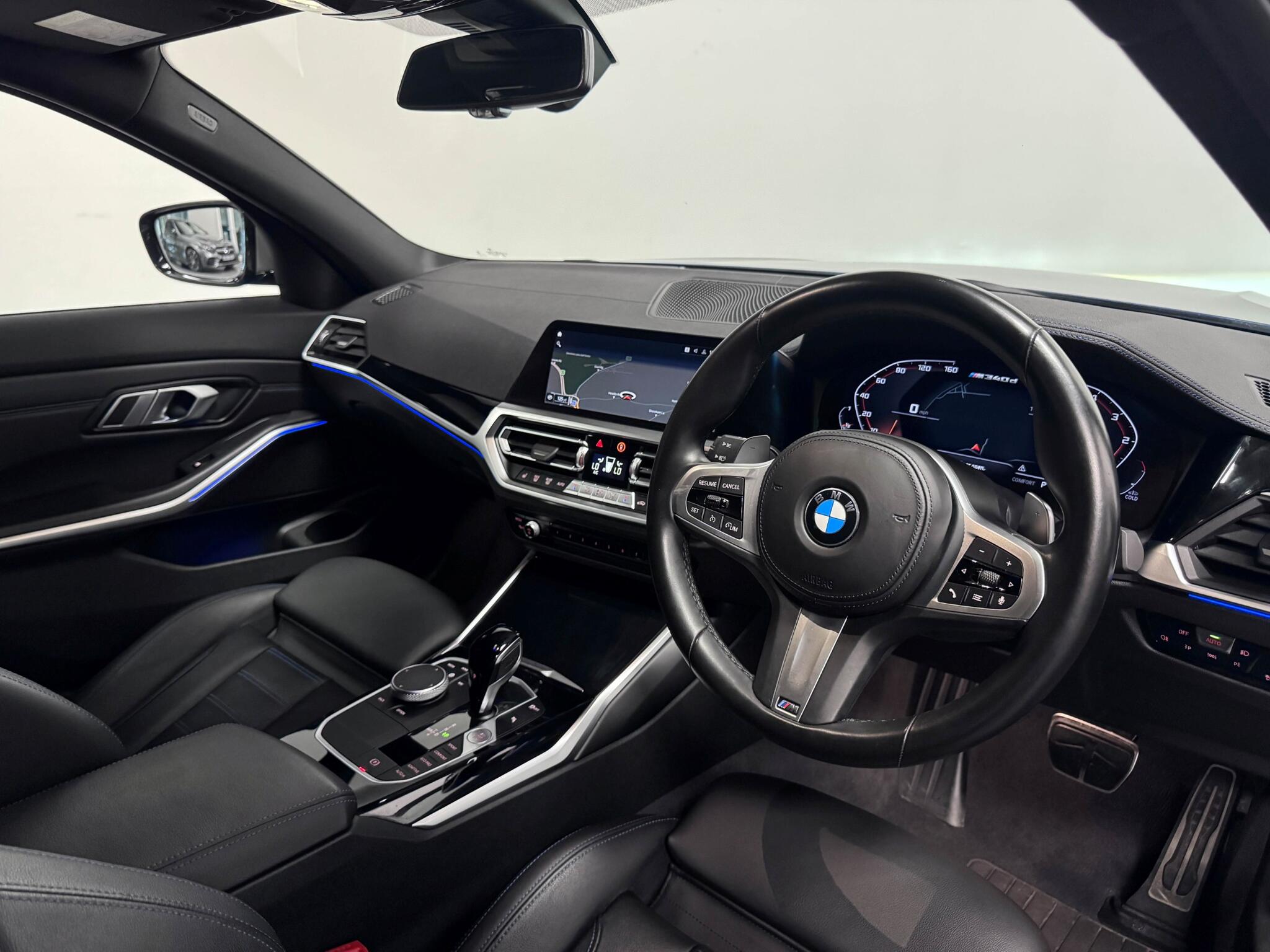 BMW 3 Series view 33